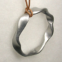 pe001-01