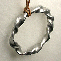 pe003-01