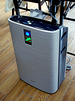 ��C����@