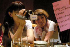 �r�f�I���^�[�B�e��